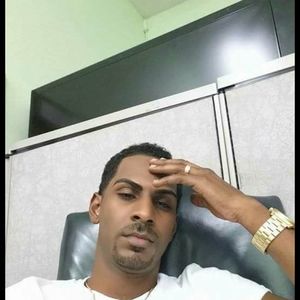 Meet your Posher, Max